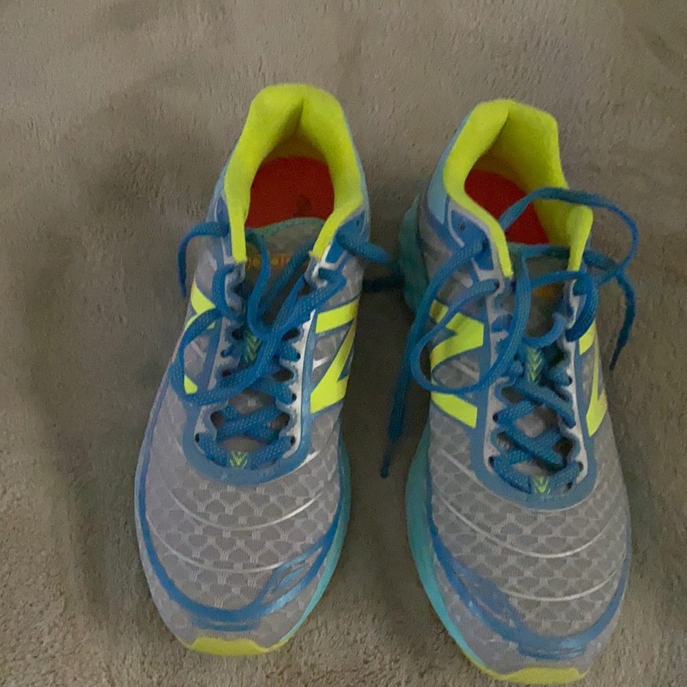 9.5 Like new New Balance running shoes